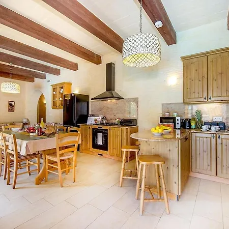 Ta Gananz Country house Ghasri (Gozo)